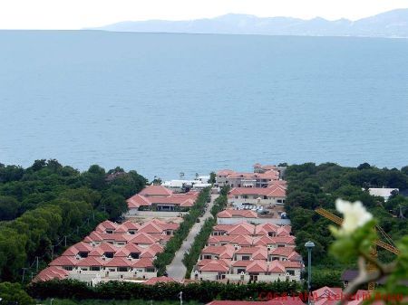 Blick auf Anlagen und Inseln